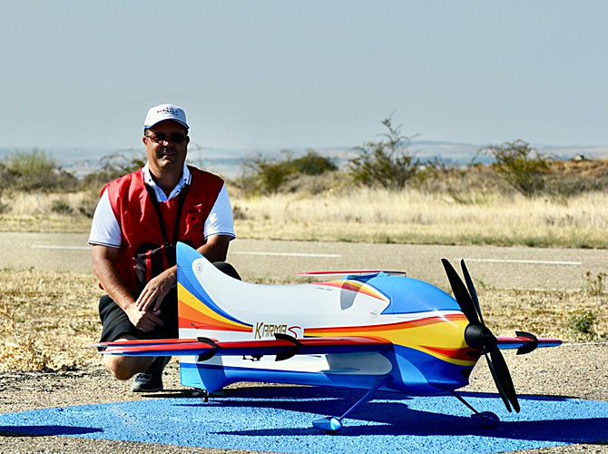 Zeus  F3A biplane 2m